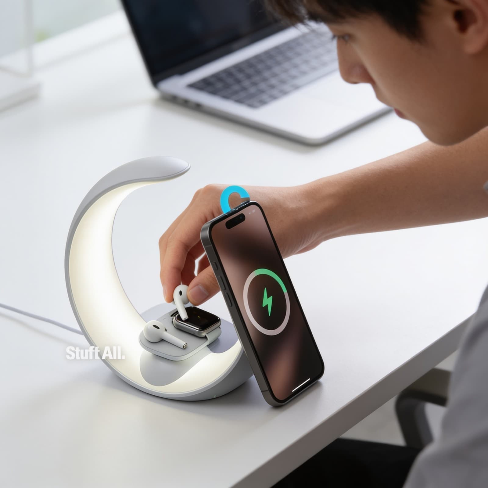 Stuffcool Lumo 4-in-1 Magnetic Wireless Charger with RGB Ambient Lamp & 15W Qi2 Fast Charging EK4079 alternate