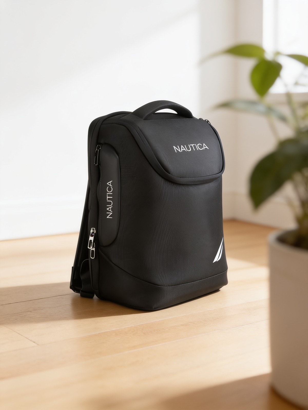 Matty Black Backpack — corporate gift with your logo | ZYFTT